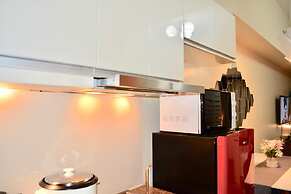 One Eastwood Avenue Tower 1