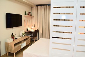 One Eastwood Avenue Tower 1