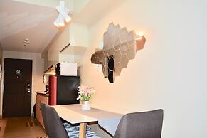 One Eastwood Avenue Tower 1