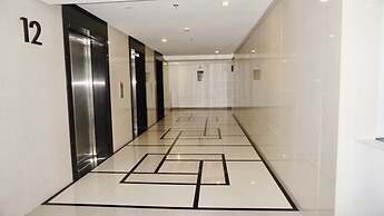 One Eastwood Avenue Tower 1