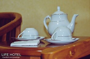 Life Hotel