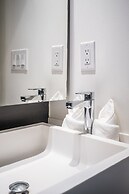 GLOBALSTAY. Elegant Downtown Apartments