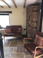 The Bantam Tea Rooms & Guest House