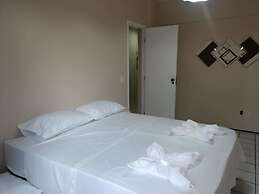 Apartamento a 200m feirinha beira mar