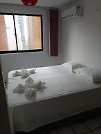Apartamento a 200m feirinha beira mar