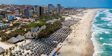 Apartamento a 200m feirinha beira mar