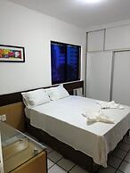 Apartamento a 200m feirinha beira mar