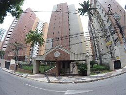 Apartamento a 200m feirinha beira mar