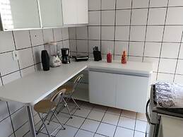Apartamento a 200m feirinha beira mar