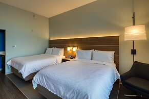 Holiday Inn Express & Suites Charlotte - South End by IHG