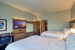 Holiday Inn Express & Suites Charlotte - South End by IHG