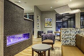 Holiday Inn Express & Suites Charlotte - South End by IHG