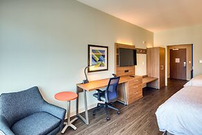 Holiday Inn Express & Suites Charlotte - South End by IHG
