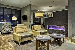 Holiday Inn Express & Suites Charlotte - South End by IHG