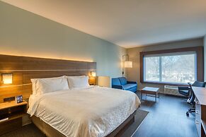 Holiday Inn Express & Suites Charlotte - South End by IHG
