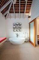 The Escape at Nonsuch Bay  - Adults Only