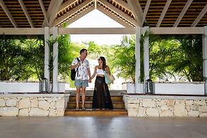 The Escape at Nonsuch Bay  - Adults Only