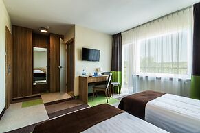 Mazurski Raj Hotel Marina & Spa