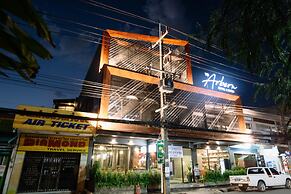 The Arbern Hostel x Bistro