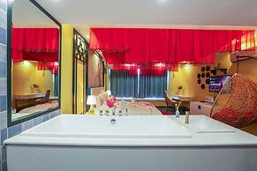 L Theme Hotel Foshan