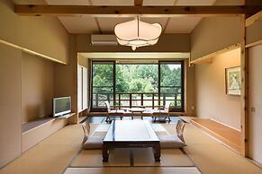 Tsutaya Tokinoyado Kazari