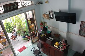 Huynh Huong Guesthouse