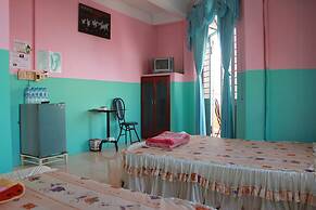 Huynh Huong Guesthouse