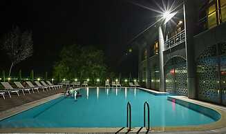 Sarot Termal Park Resort & Spa - Halal Hotel