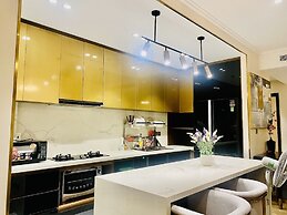 Sunrise City Alm's Luxury Apartment