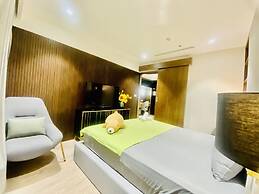 Sunrise City Alm's Luxury Apartment