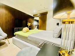 Sunrise City Alm's Luxury Apartment