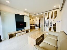 Sunrise City Alm's Luxury Apartment