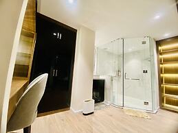 Sunrise City Alm's Luxury Apartment