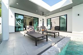 Design 2BR Villa Indra with Oxygen Pool