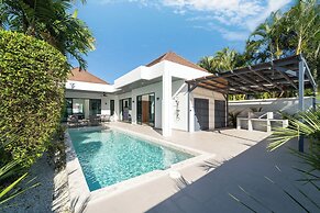 Design 2BR Villa Indra with Oxygen Pool