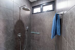 Design 2BR Villa Indra with Oxygen Pool