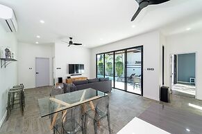 Design 2BR Villa Indra with Oxygen Pool