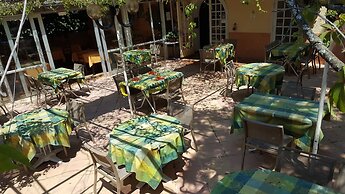 Hôtel Le Chêne Vert