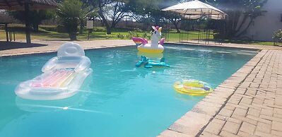 Lalapanzi Hotel and Conference Centre