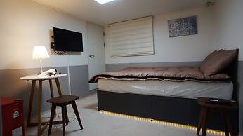 Blue Mansion Guesthouse