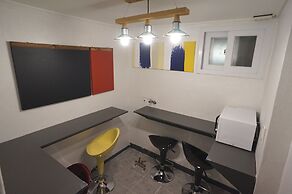 Blue Mansion Guesthouse