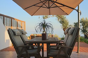 The Infinity 180 Luxury Suites - Adults Only