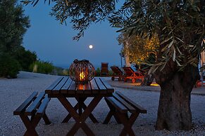 The Infinity 180 Luxury Suites - Adults Only