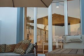 The Infinity 180 Luxury Suites - Adults Only