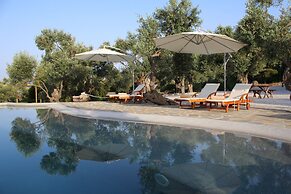 The Infinity 180 Luxury Suites - Adults Only