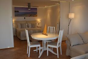 The Infinity 180 Luxury Suites - Adults Only