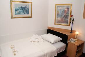 Hotel Vila Tina