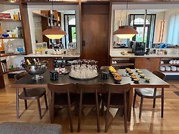 Hotel Praktik Èssens