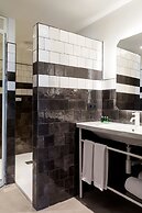 Hotel Praktik Èssens