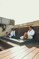 Hotel Praktik Èssens